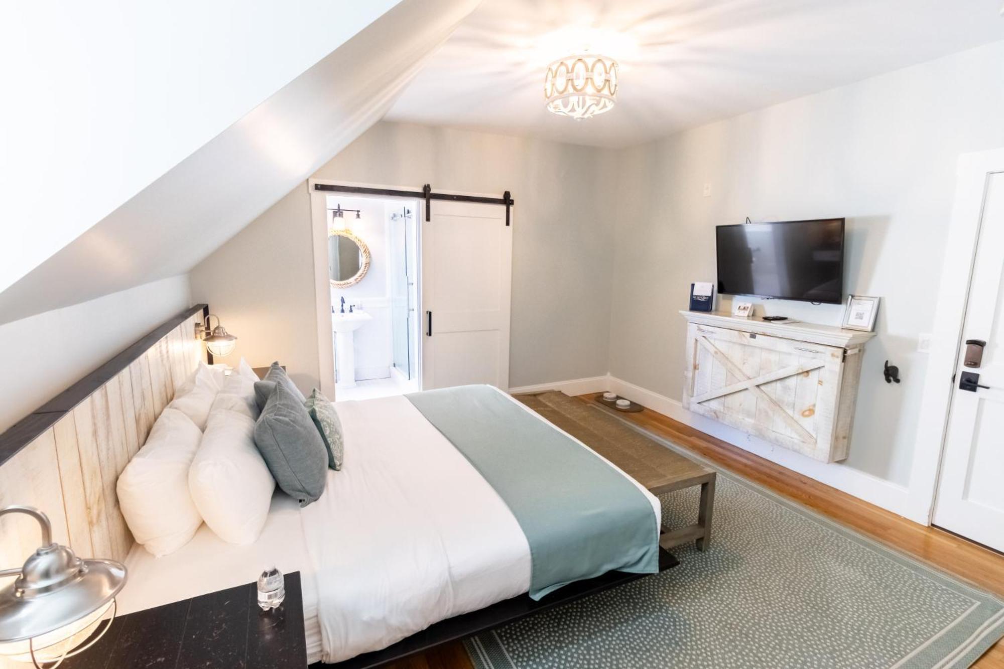 Paws On Pelham (Adults Only) Bed and Breakfast Newport Exteriör bild