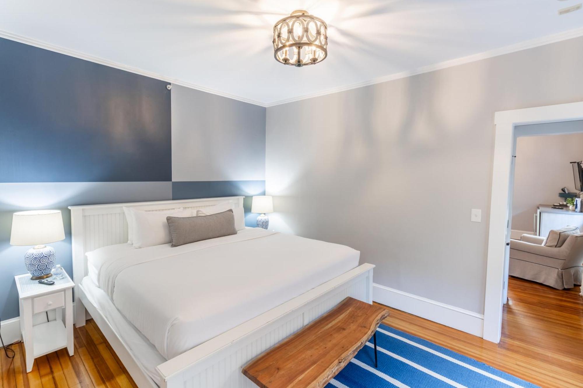 Paws On Pelham (Adults Only) Bed and Breakfast Newport Exteriör bild