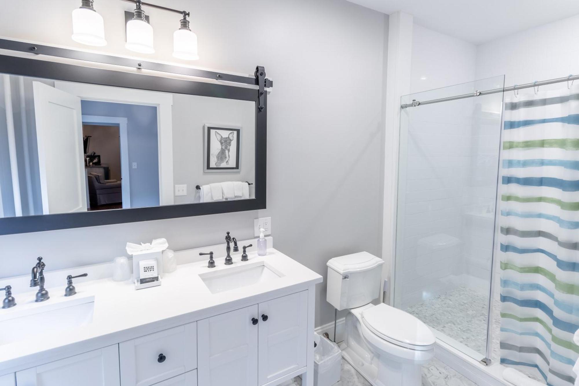 Paws On Pelham (Adults Only) Bed and Breakfast Newport Exteriör bild